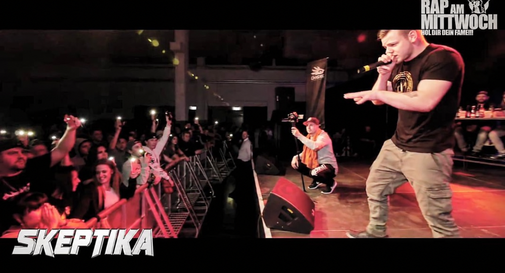 Skeptika bei Rap am Mittwoch auf der Bühne